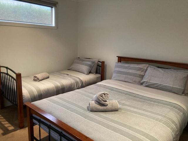 Venus Haven - Beach 1, Linen, Wifi, Netflix Venus Bay Buitenkant foto